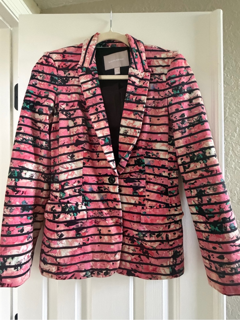 Banana Republic pink and navy blue print blazer